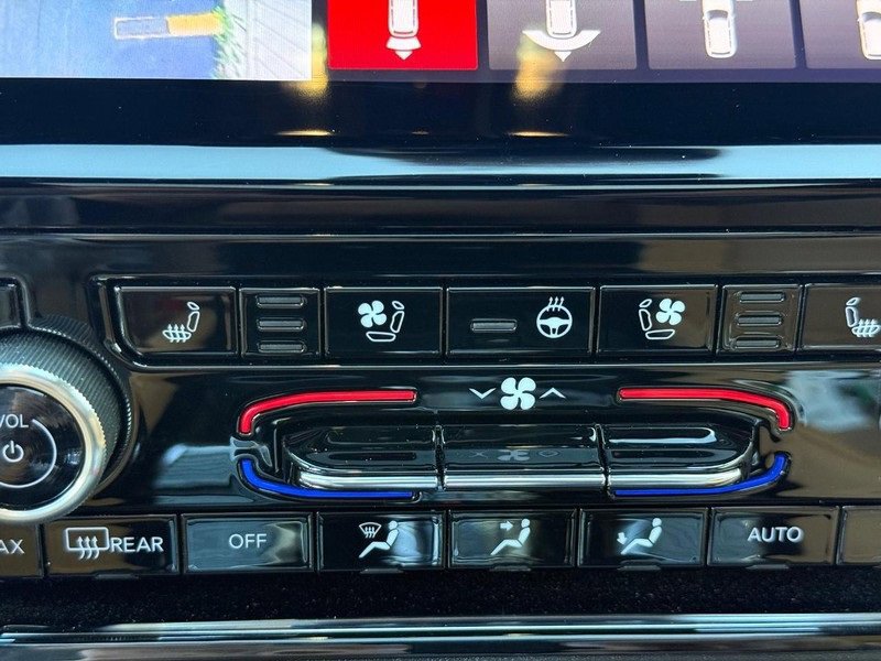 Used 2023 Jeep Grand Cherokee L Summit image 19