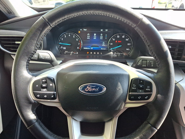 Certified 2024 Ford Explorer XLT w/ Equipment Group 202A AWD/4WD image 25