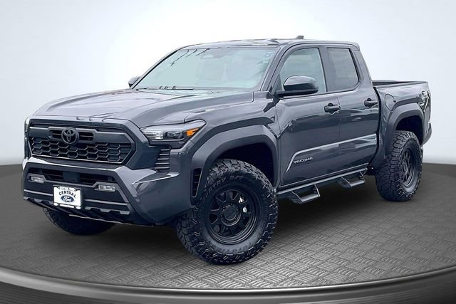Used 2025 Toyota Tacoma TRD Off-Road AWD/4WD image 11