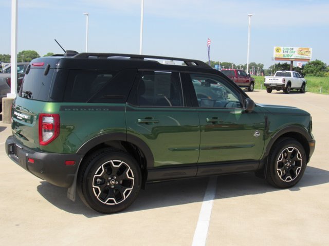 Certified 2025 Ford Bronco Sport Outer Banks w/ Outer Banks Tech Package+ AWD/4WD image 9