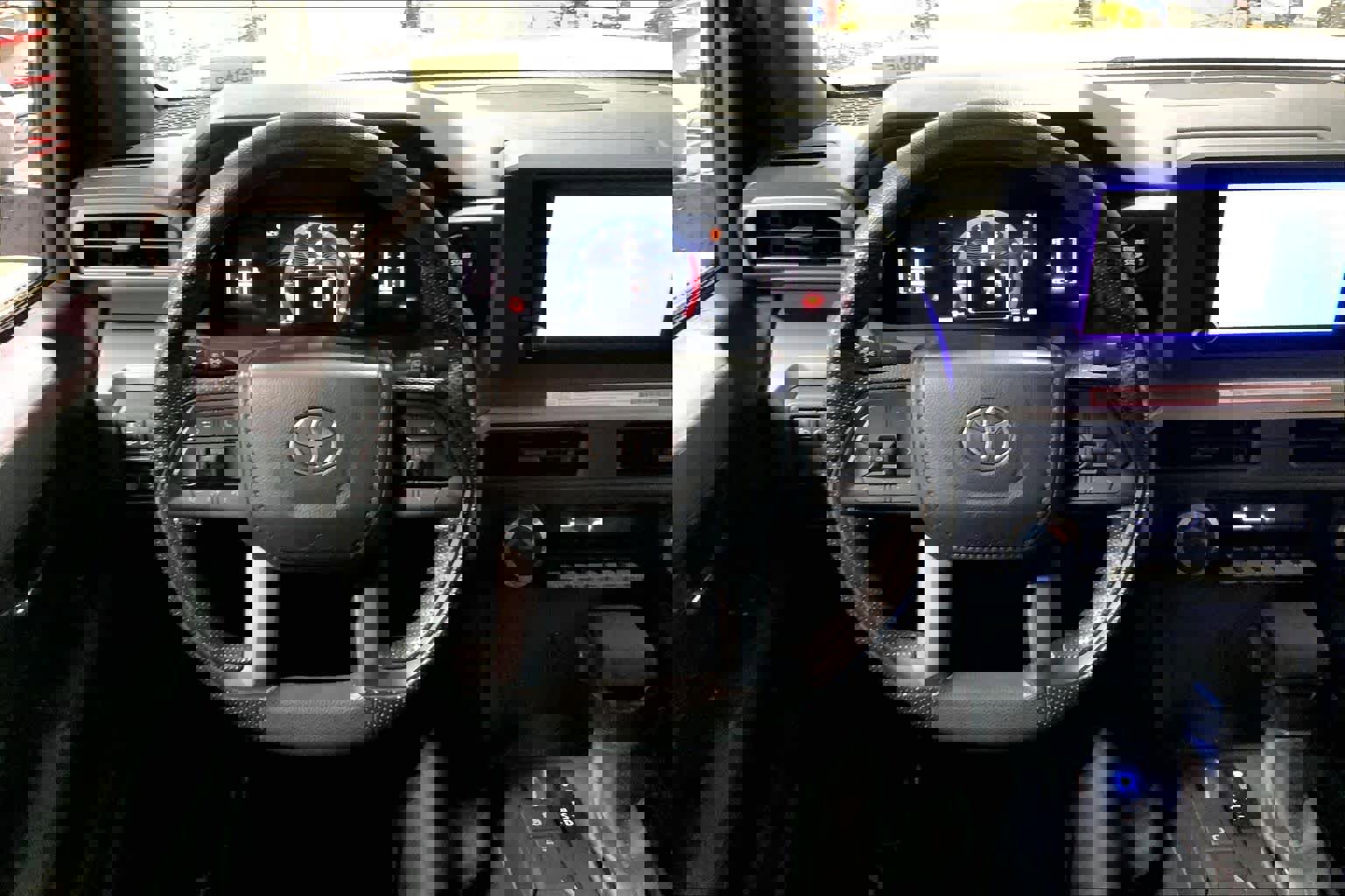 Used 2024 Toyota Tacoma SR5 image 5