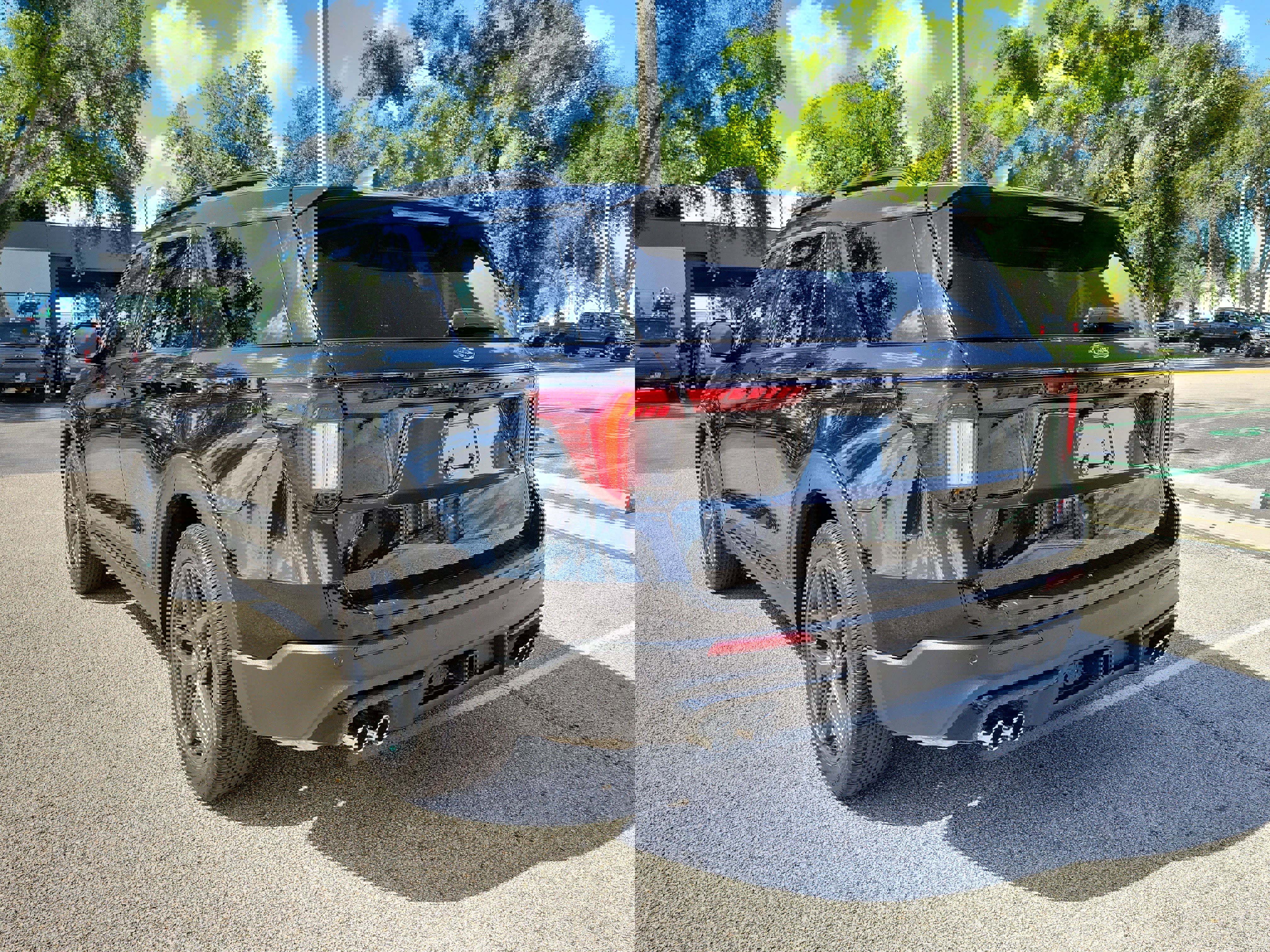 Certified 2025 Ford Explorer ST w/ Sun And Sound Package image 4