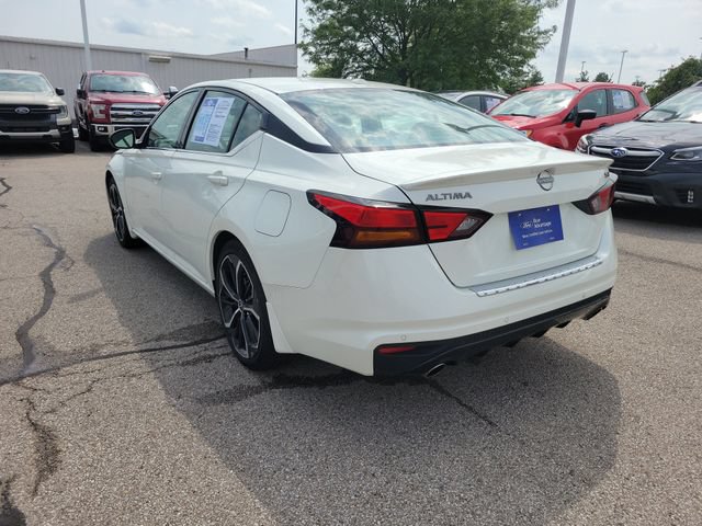 Used 2023 Nissan Altima 2.5 SR FWD image 3