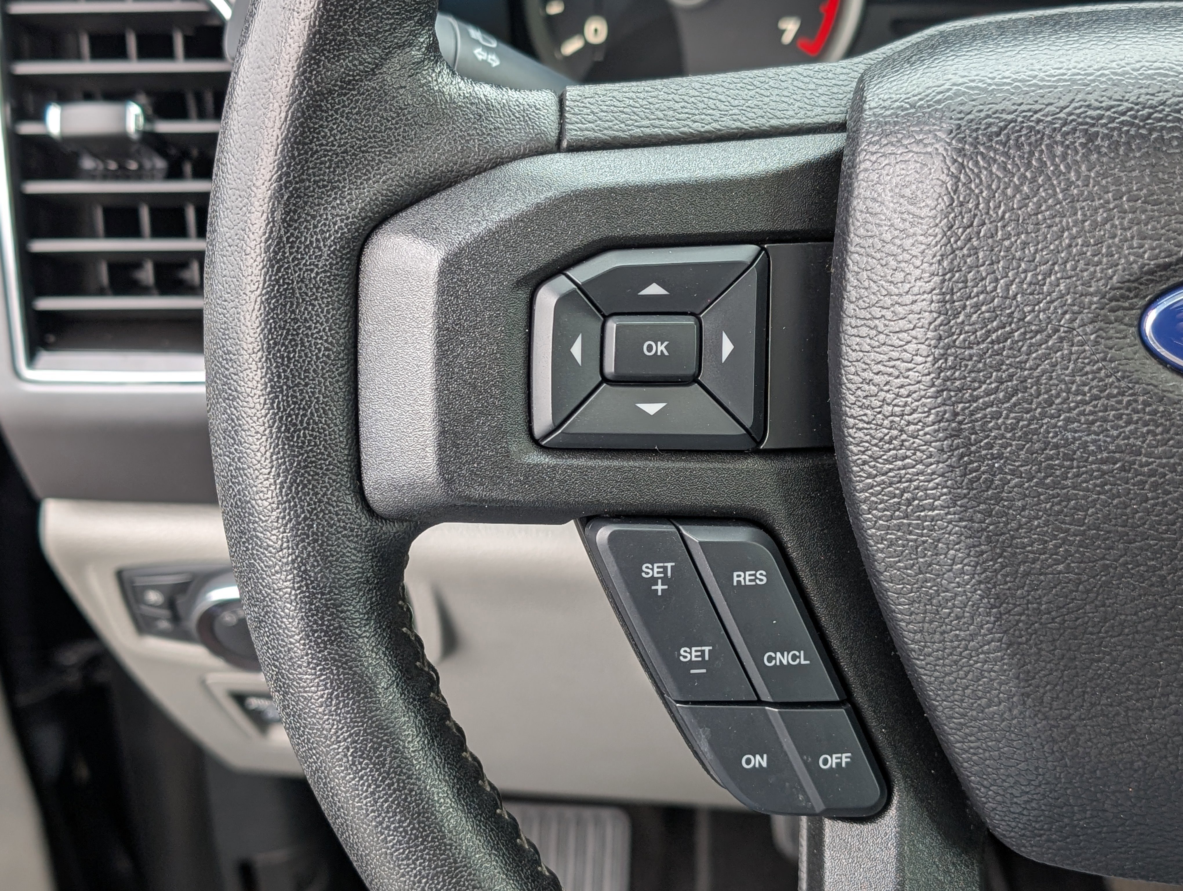 Certified 2019 Ford F150 XLT w/ Equipment Group 302A Luxury image 18