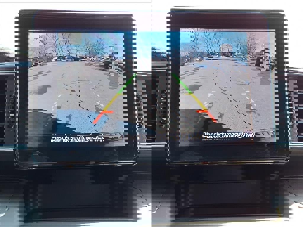 Certified 2022 Ford Explorer XLT w/ Equipment Group 202A image 21