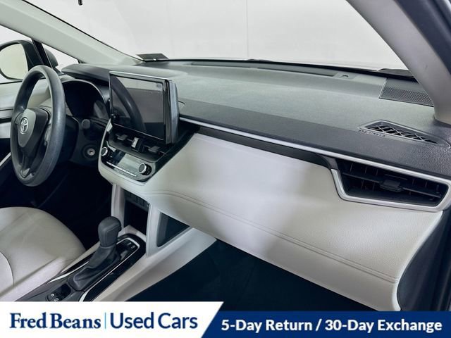 Used 2024 Toyota Corolla Cross L image 29