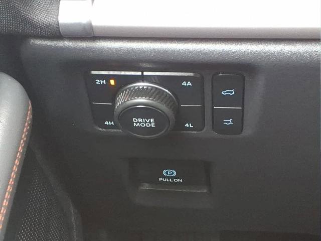 Certified 2025 Ford Expedition Active AWD/4WD image 31
