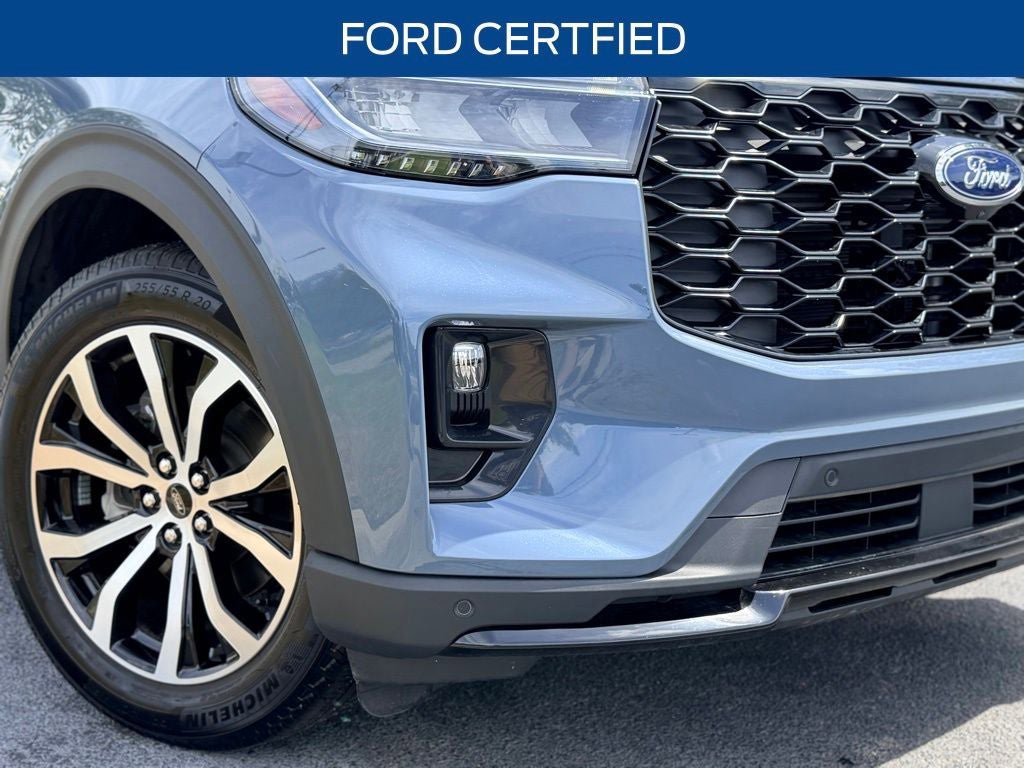 Certified 2025 Ford Explorer ST-Line w/ Premium Package RWD image 3