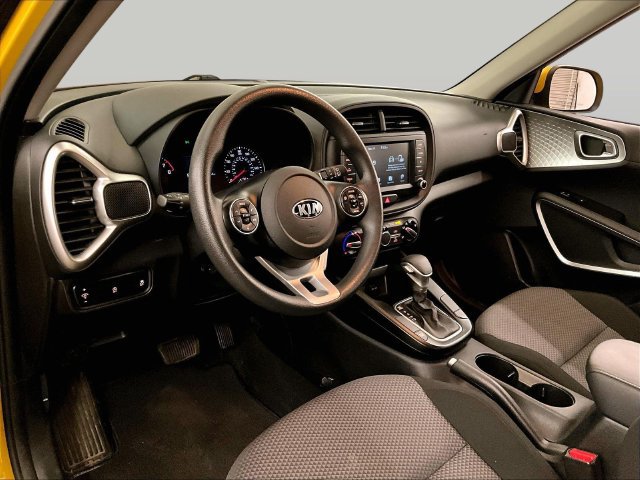 Used 2020 Kia Soul LX FWD image 12