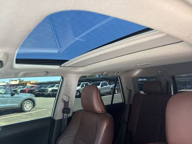 Used 2020 Toyota 4Runner Limited AWD/4WD image 10