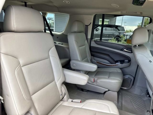 Used 2018 Chevrolet Suburban Premier image 10