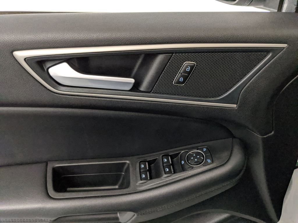 Certified 2024 Ford Edge SEL image 23