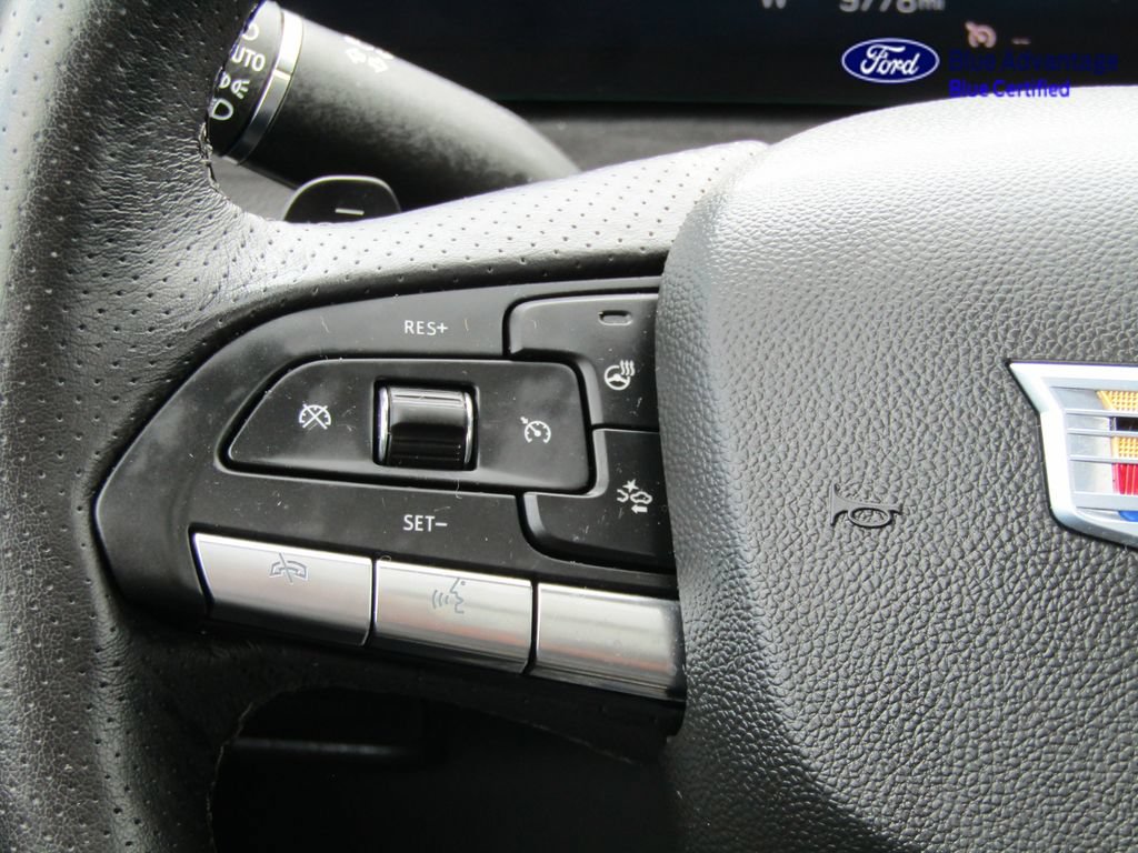 Used 2024 Cadillac XT4 Sport AWD/4WD image 37