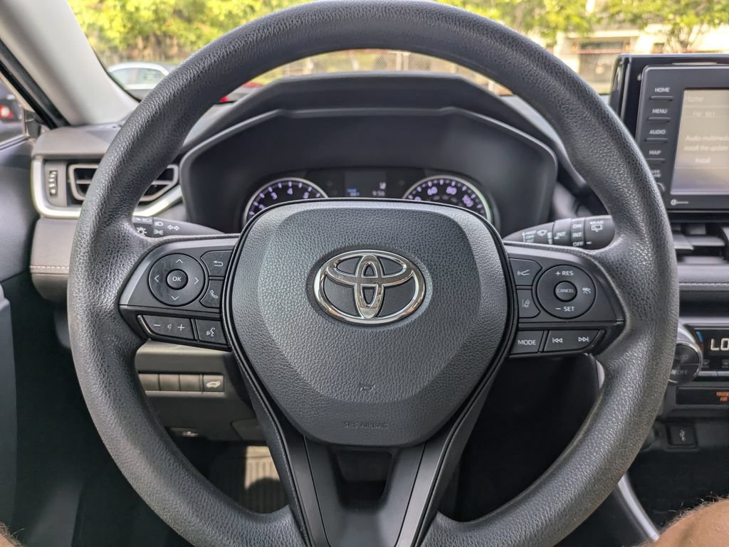 Used 2022 Toyota RAV4 XLE w/ Convenience Package FWD image 26
