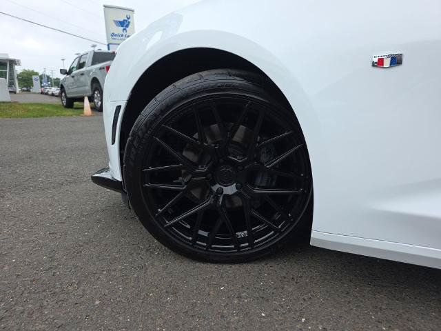 Used 2020 Chevrolet Camaro SS RWD image 13