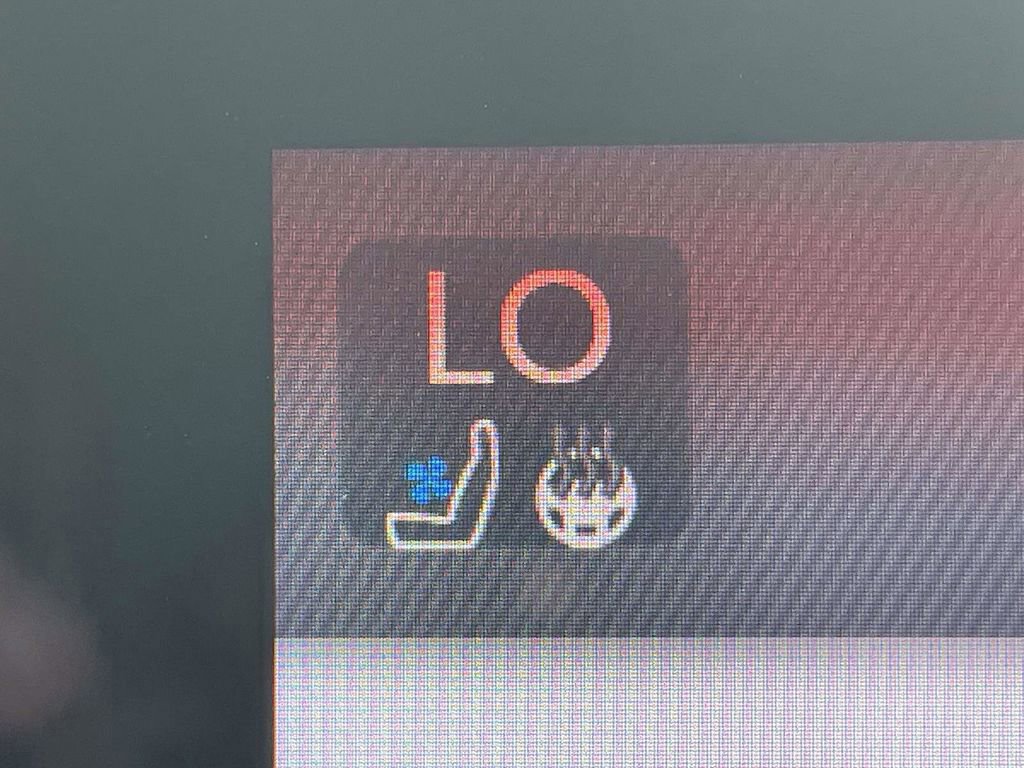 Used 2025 RAM 1500 Laramie w/ Night Edition image 19