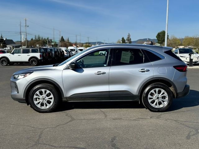 Certified 2024 Ford Escape Active AWD/4WD image 3