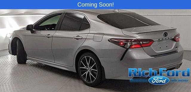 Used 2024 Toyota Camry SE image 4