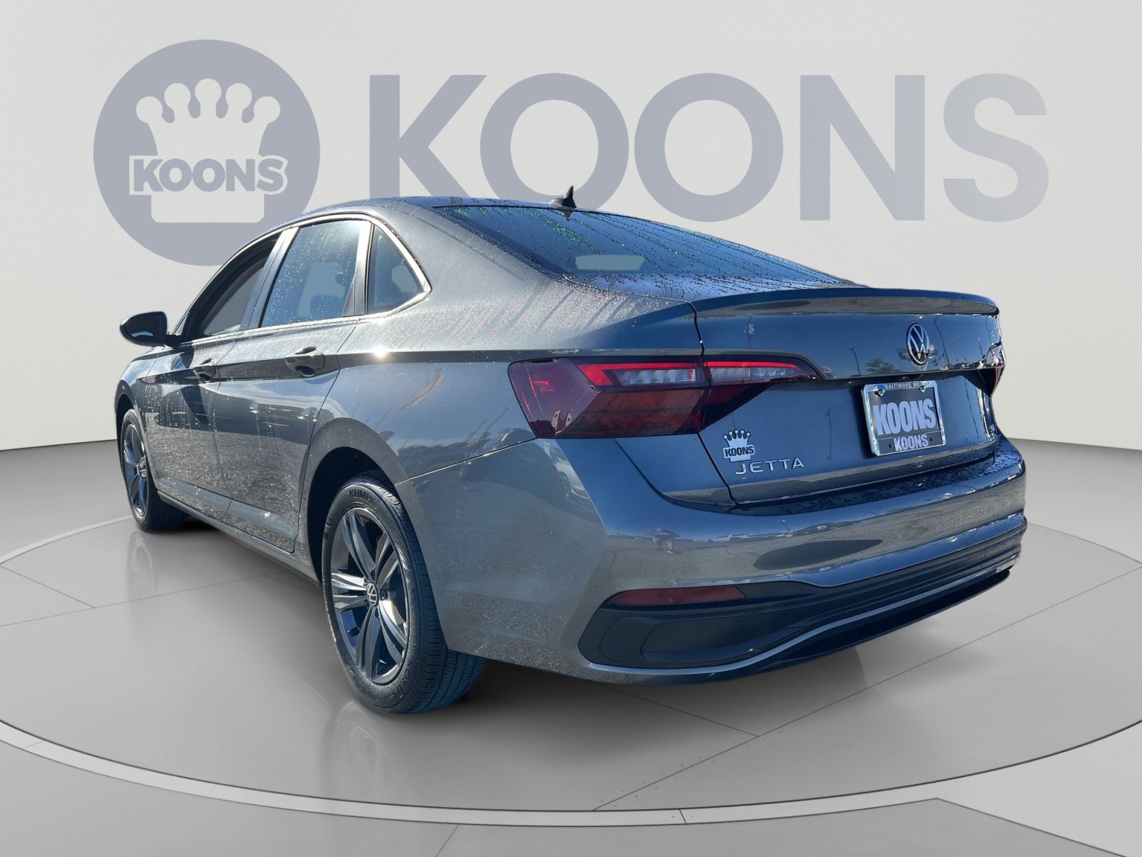 Used 2024 Volkswagen Jetta SE FWD image 4