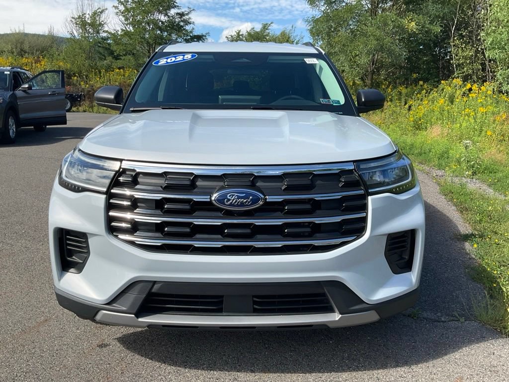 Certified 2025 Ford Explorer Active AWD/4WD image 29