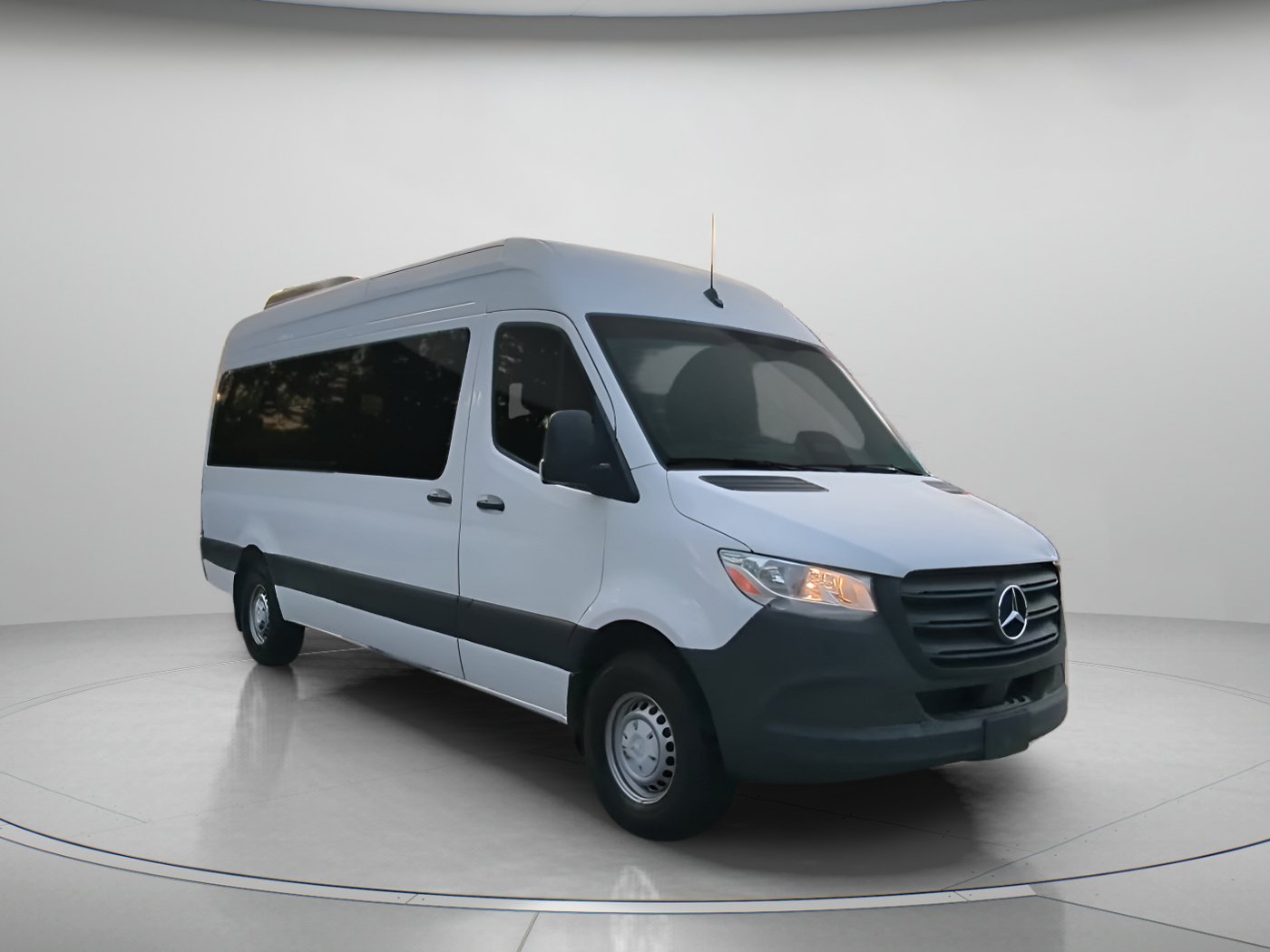 Used 2025 Mercedes-Benz Sprinter 2500 image 36