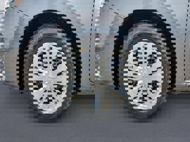 Used 2021 Nissan Versa S image 14