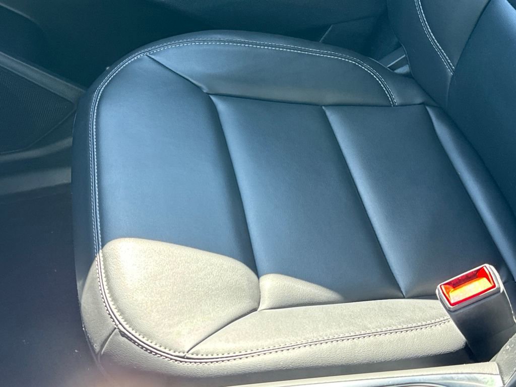 Certified 2023 Ford Explorer XLT w/ Equipment Group 202A image 25