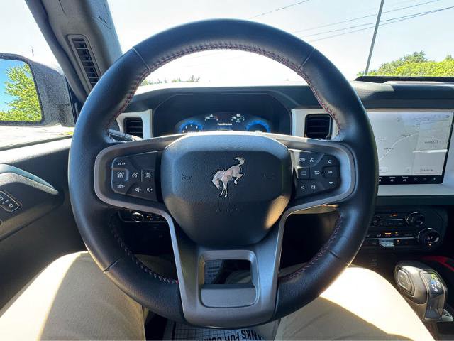 Certified 2025 Ford Bronco Heritage Edition AWD/4WD image 17