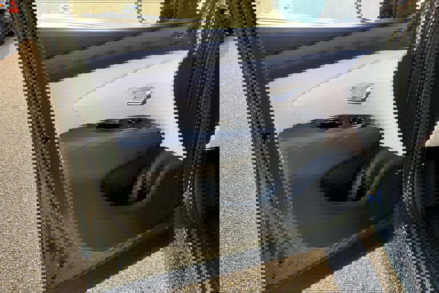 Used 2025 Hyundai Tucson Limited image 22