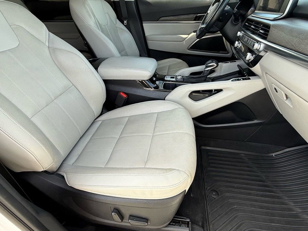 Used 2022 Kia Telluride EX w/ EX Premium Package image 10