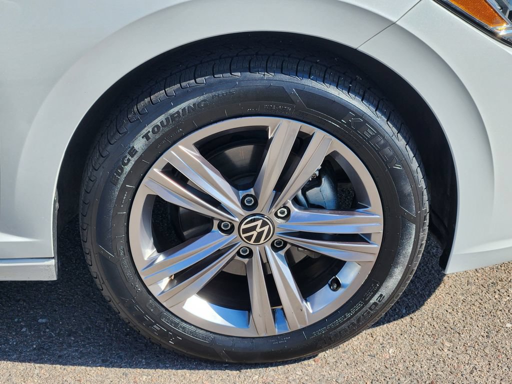 Used 2023 Volkswagen Jetta SE FWD image 18