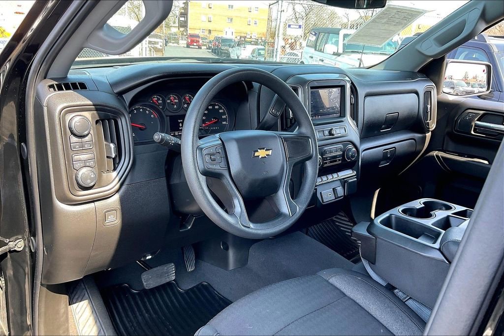 Used 2024 Chevrolet Silverado 1500 Custom w/ Turbomax Blackout Package AWD/4WD image 11