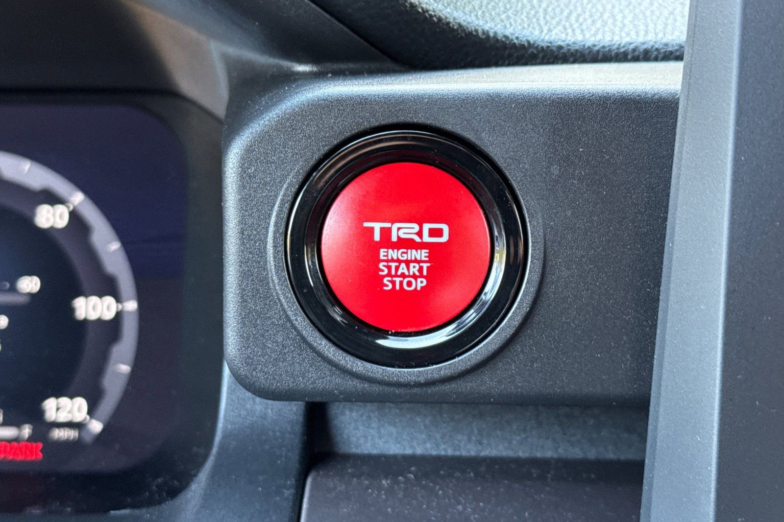 Used 2025 Toyota Tacoma TRD Off-Road AWD/4WD image 34