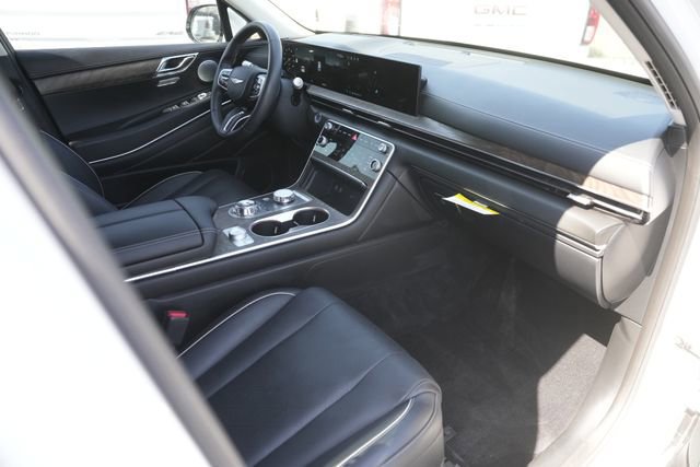 Used 2025 Genesis GV80 2.5T Prestige image 18