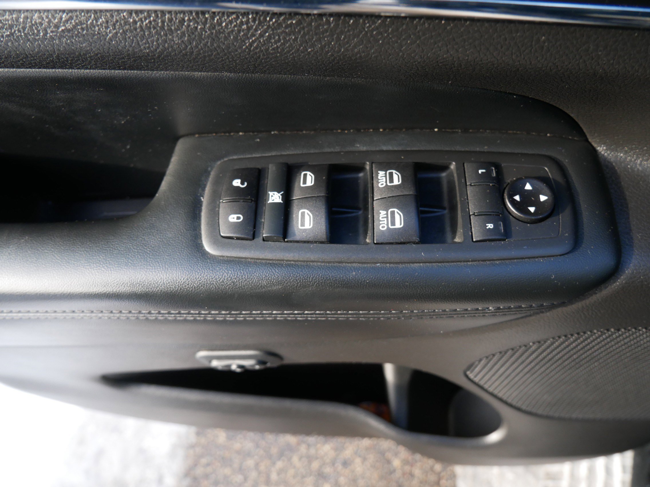 Used 2020 Jeep Grand Cherokee Limited image 20