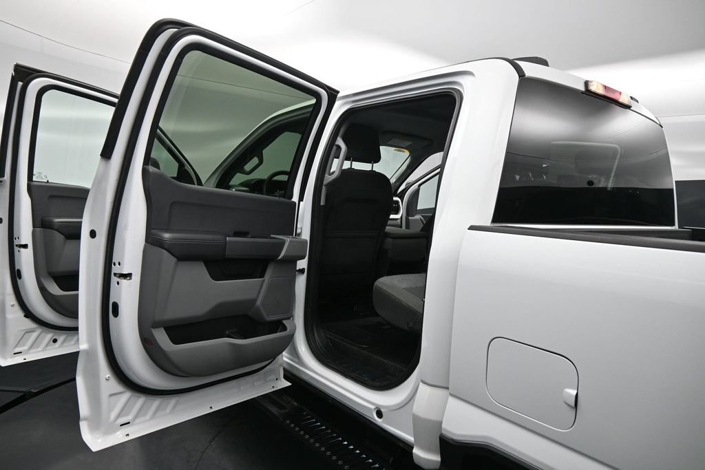 Certified 2025 Ford F350 XLT AWD/4WD image 15