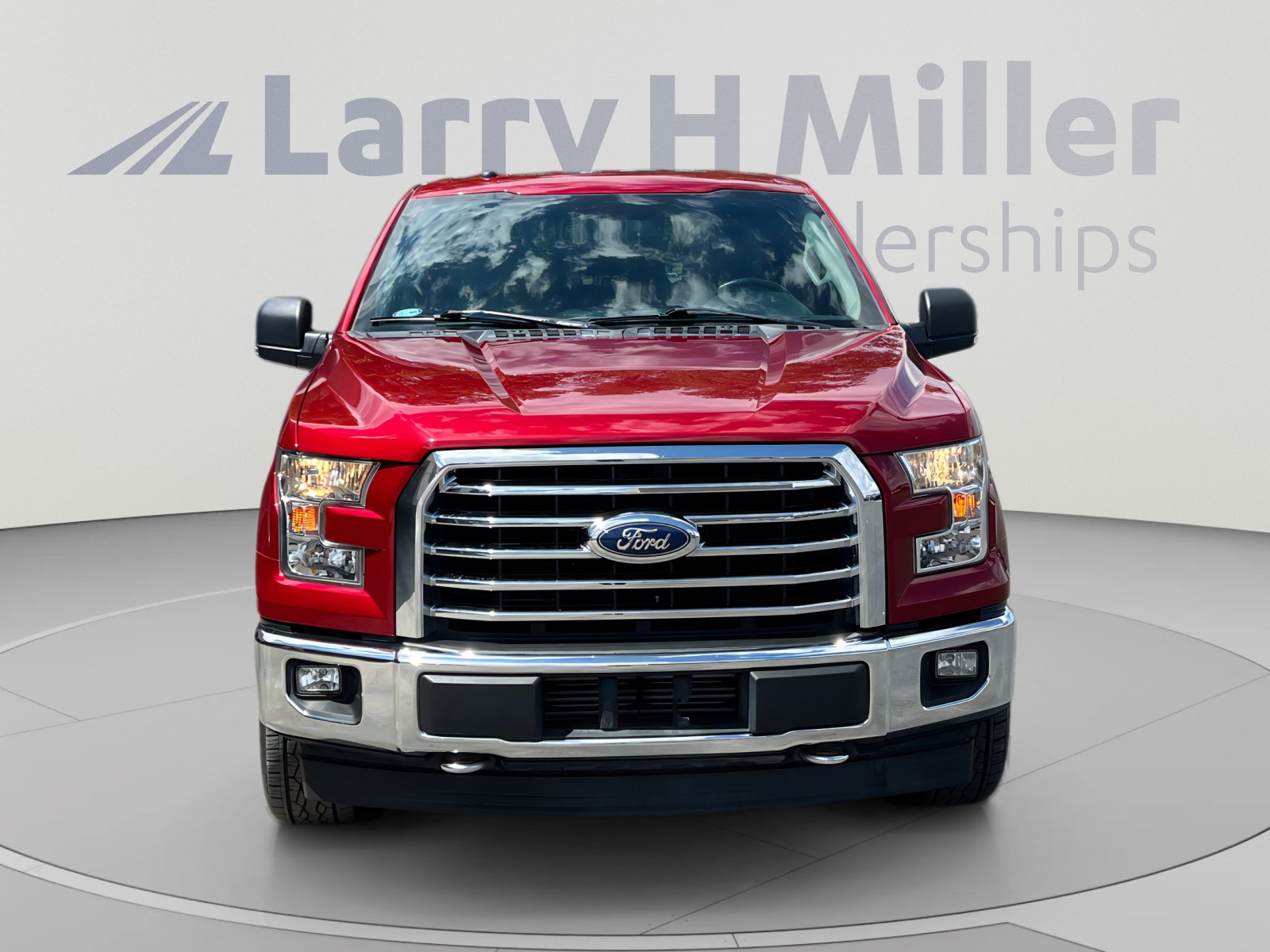 Certified 2017 Ford F150 XLT w/ Equipment Group 302A Luxury AWD/4WD image 8