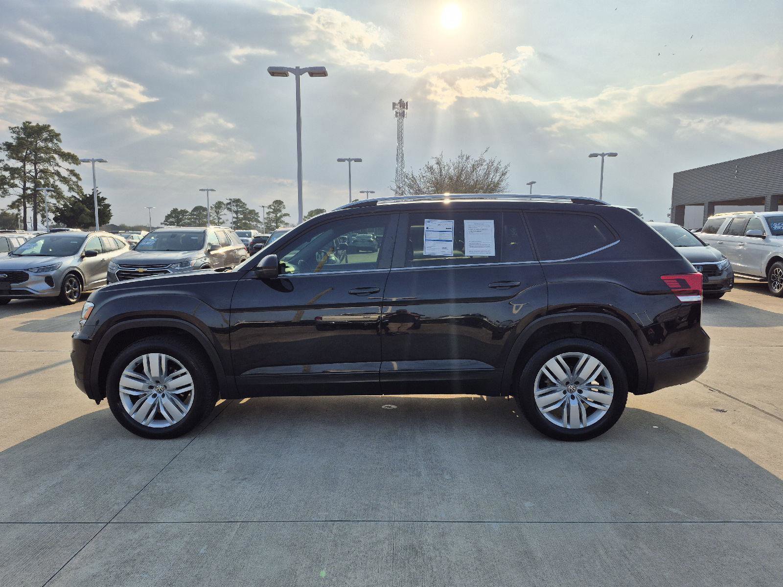 Used 2019 Volkswagen Atlas SE image 2