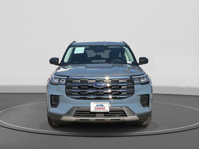 Certified 2025 Ford Explorer Active image 3