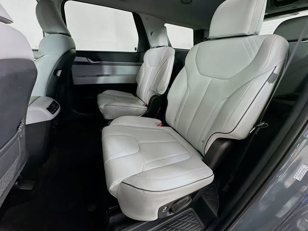 Used 2023 Hyundai Palisade SEL w/ Cargo Package FWD image 14
