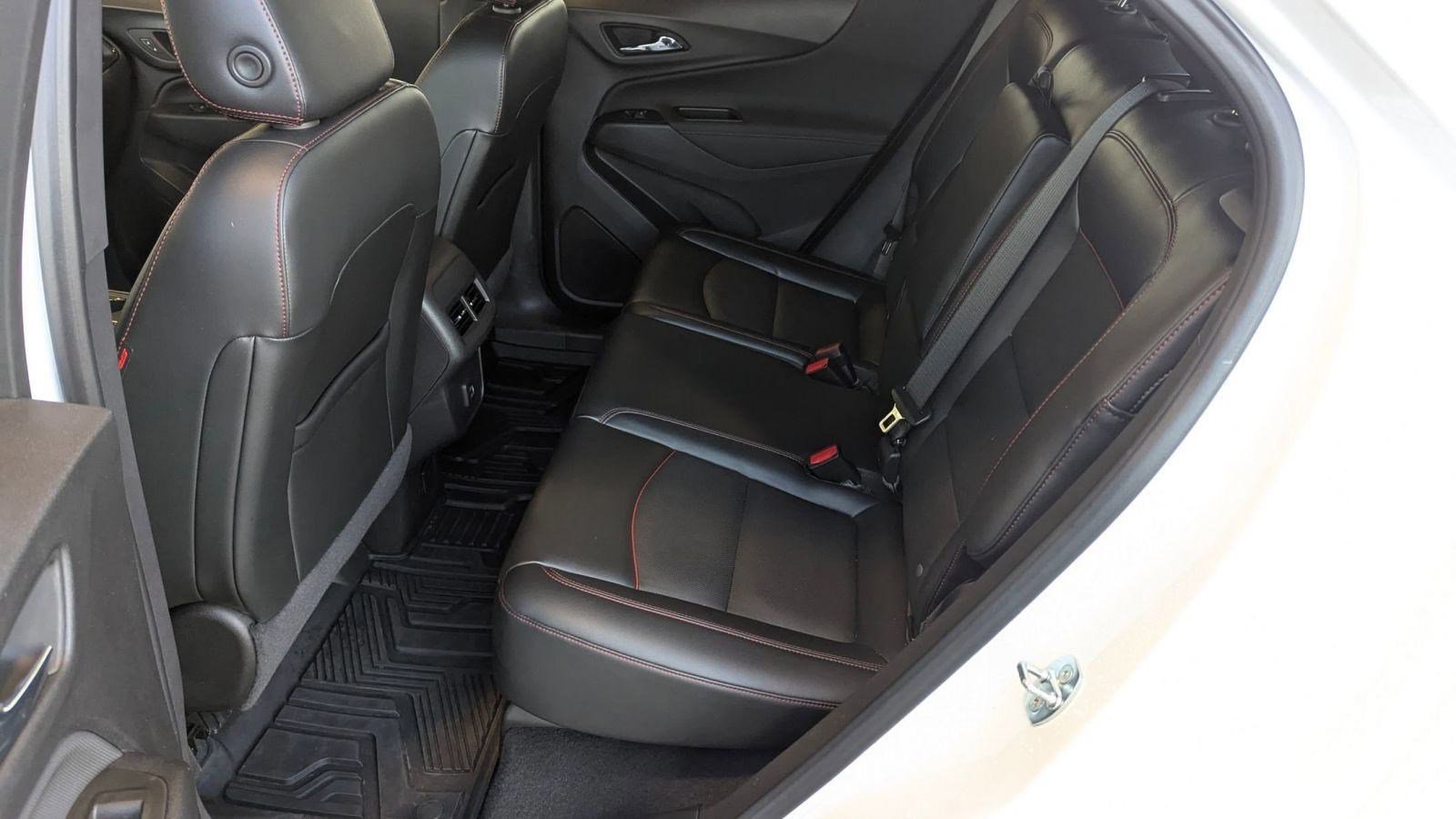 Used 2023 Chevrolet Equinox RS w/ RS Leather Package image 14