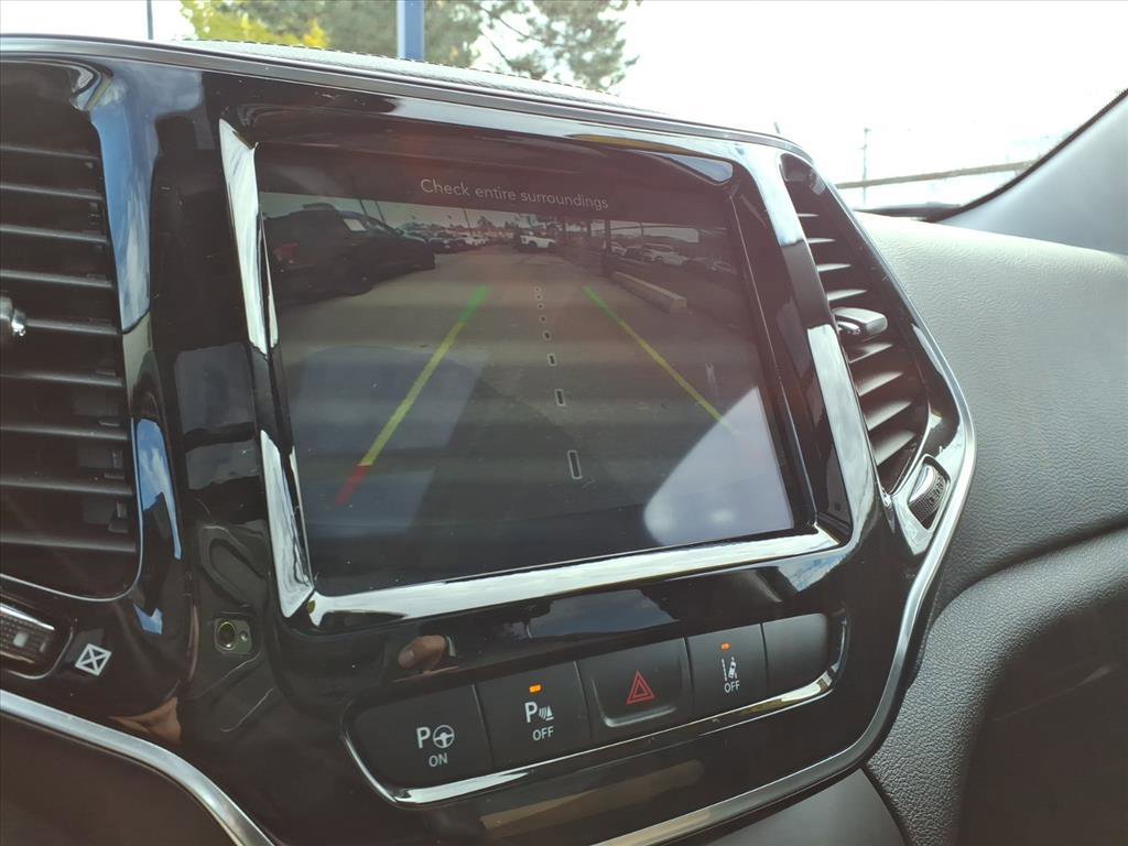 Used 2021 Jeep Cherokee Limited image 21