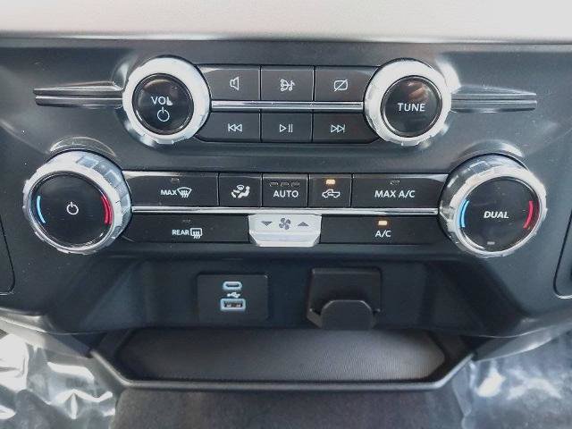 Certified 2024 Ford F150 XLT w/ FX4 Off-Road Package AWD/4WD image 25
