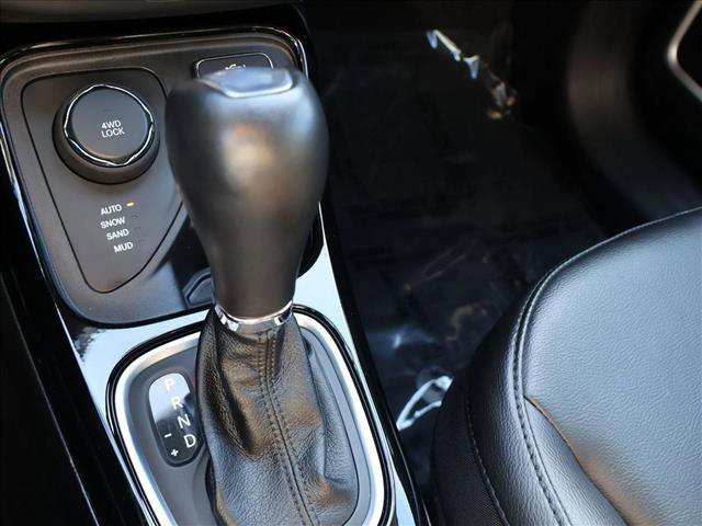 Used 2020 Jeep Compass Latitude AWD/4WD image 18