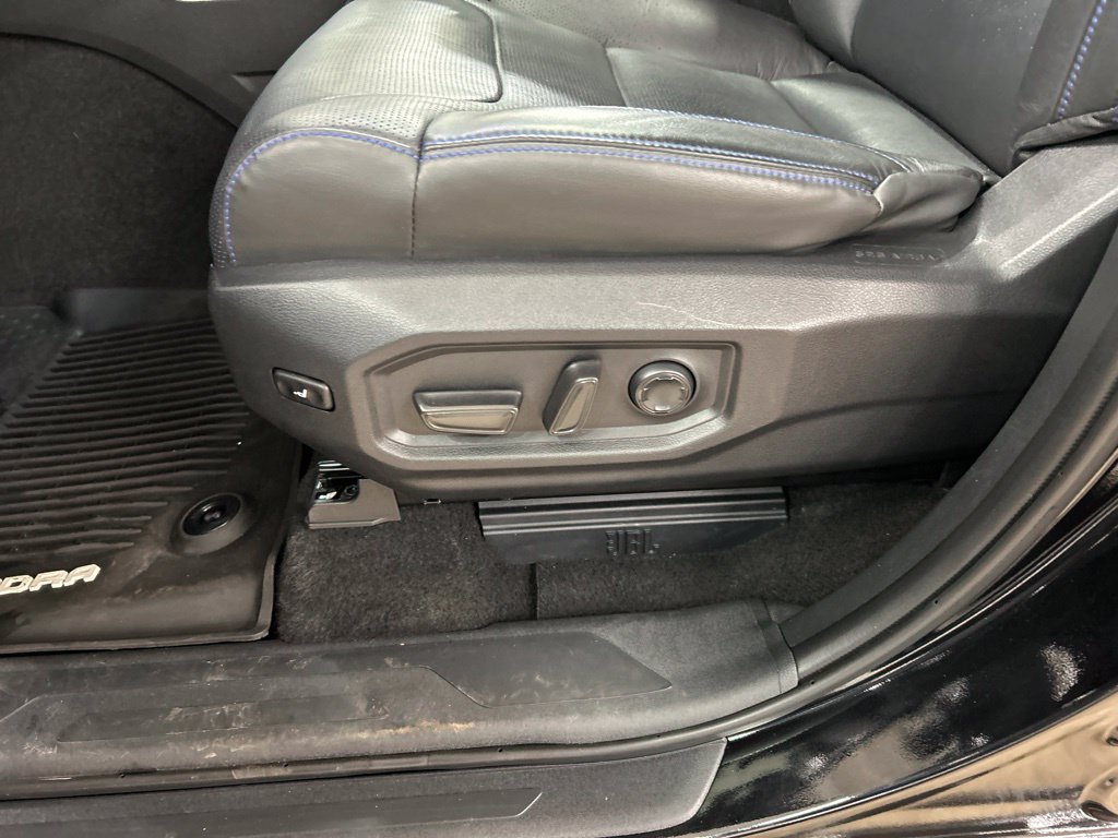 Used 2022 Toyota Tundra Platinum AWD/4WD image 11