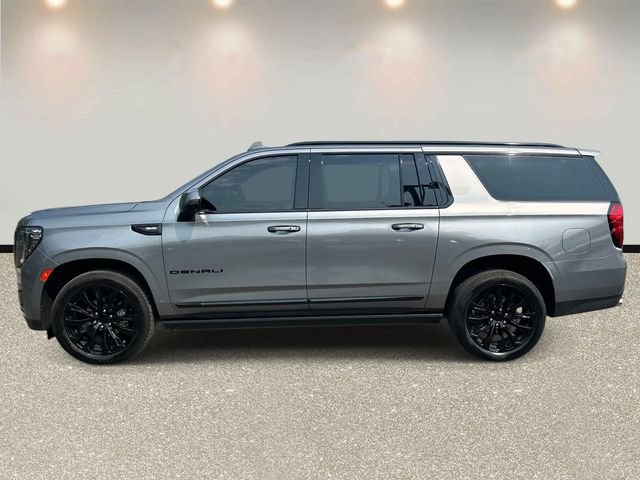 Used 2022 GMC Yukon XL Denali AWD/4WD image 8