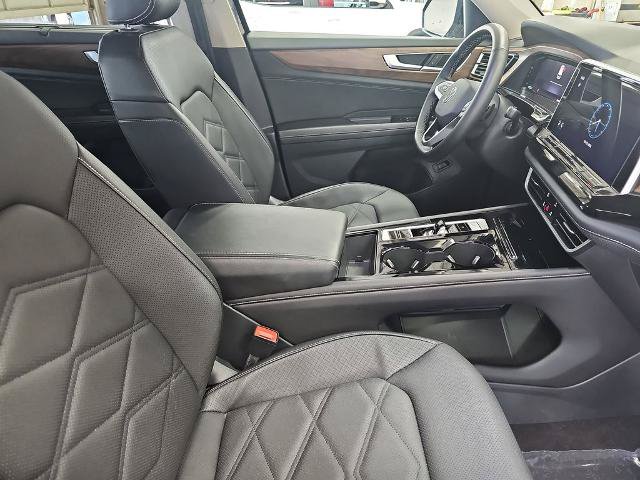 Used 2025 Volkswagen Atlas SE FWD image 10