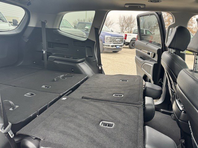 Used 2022 Kia Telluride EX image 42