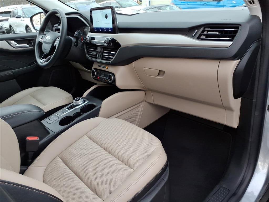 Certified 2022 Ford Escape SEL image 9