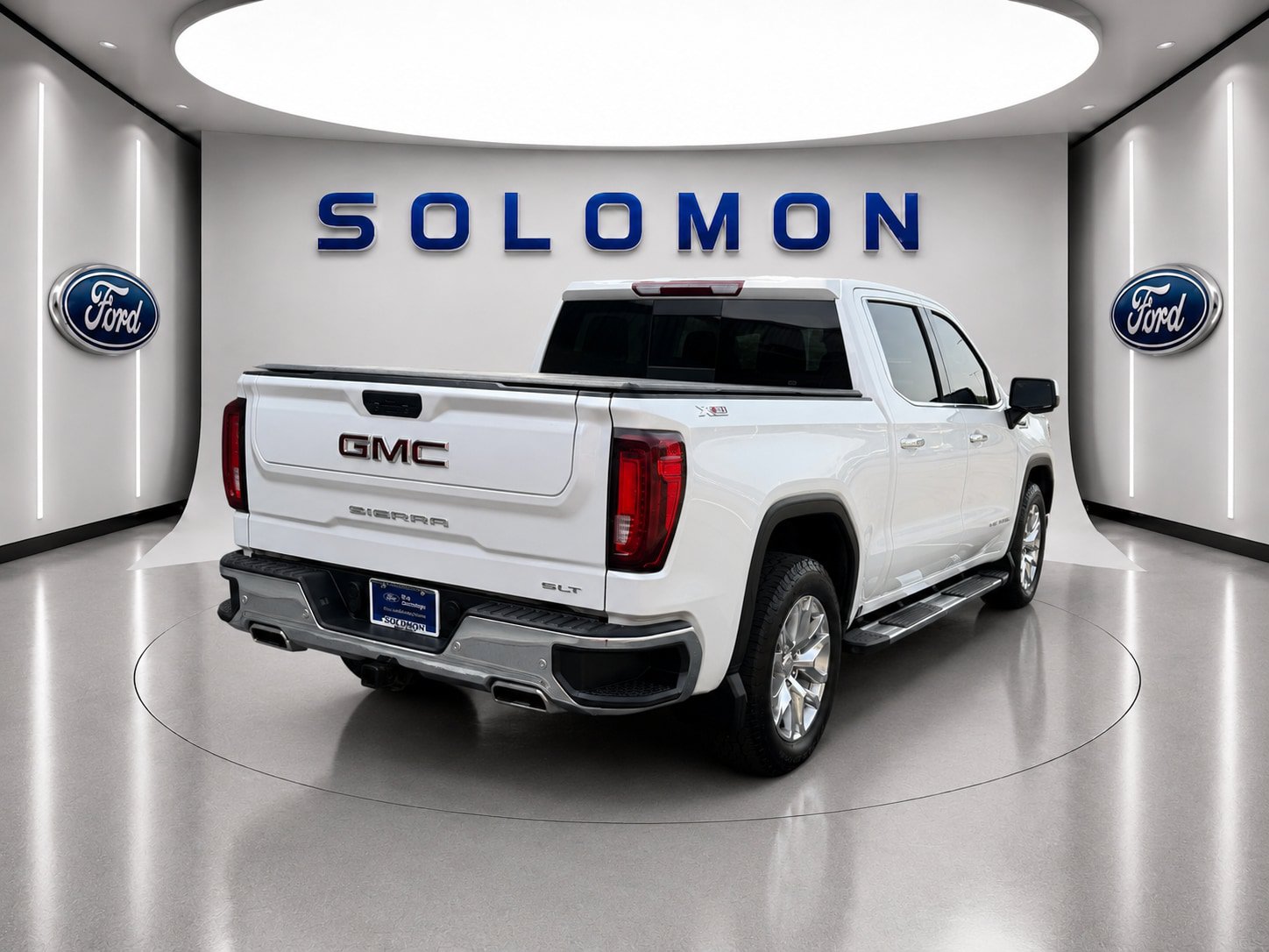 Used 2022 GMC Sierra 1500 SLT w/ SLT Premium Plus Package AWD/4WD image 4